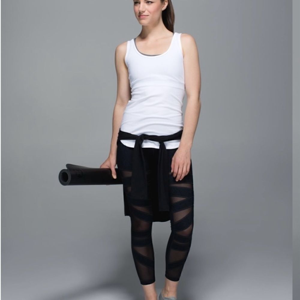 Lululemon High Times Tech Mesh - Picture 4 of 5
